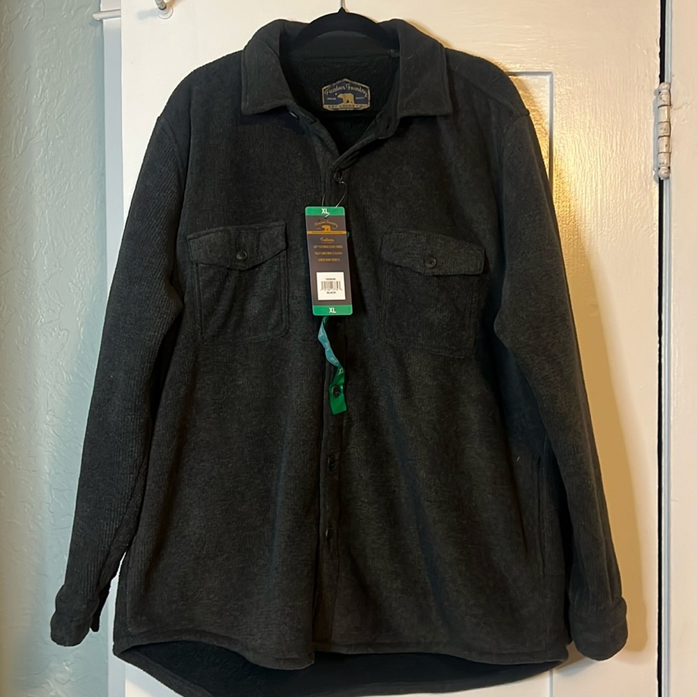 NWT Men’s Soft Fleece Jacket